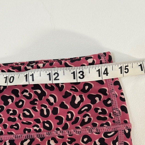 IAB Athletic Shorts Women’s Leopard Sz Large Pink Black Athleisure - Picture 8 of 8